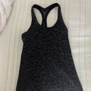 Lululemon Nulu Tank